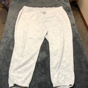 Old Navy pajama bottoms, light gray and white, XL